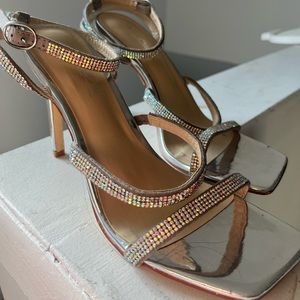silver heels size 7